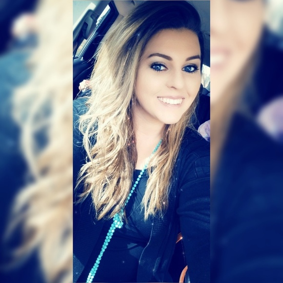 Meet your Posher, Donna - Picture 1 of 1